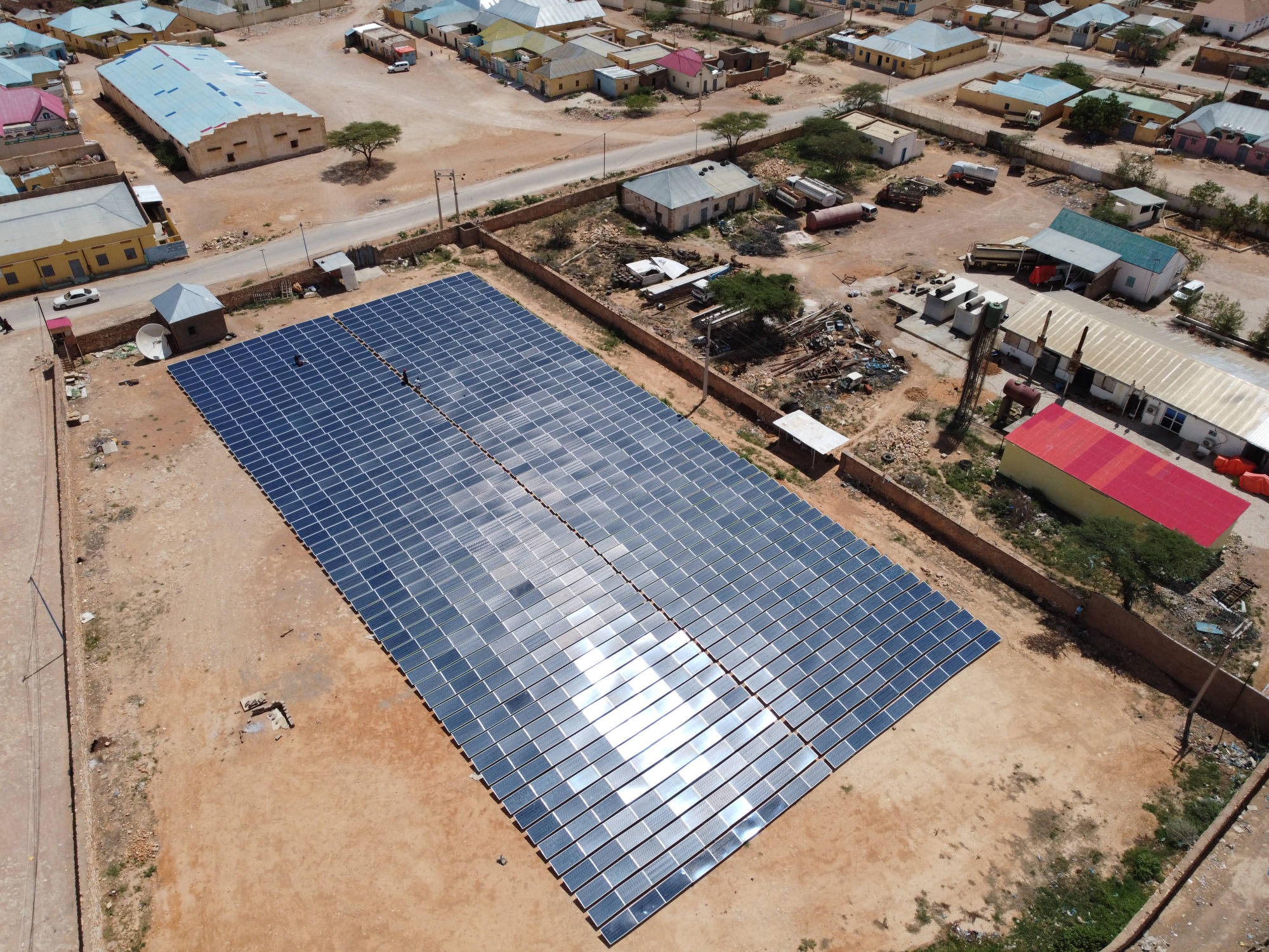 360 kW  solar-diesel hybrid | 4 days, ENEE, grid operator, Somalia
